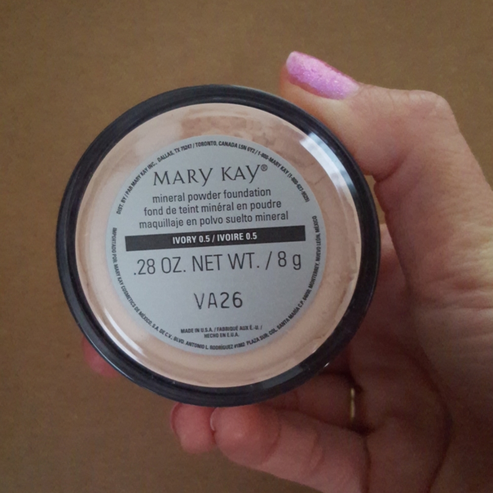 Mary Kay Mineral Powder Foundation NWT